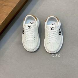 Picture of Louis Vuitton Shoes _SKULVsz38-45ZX070213088